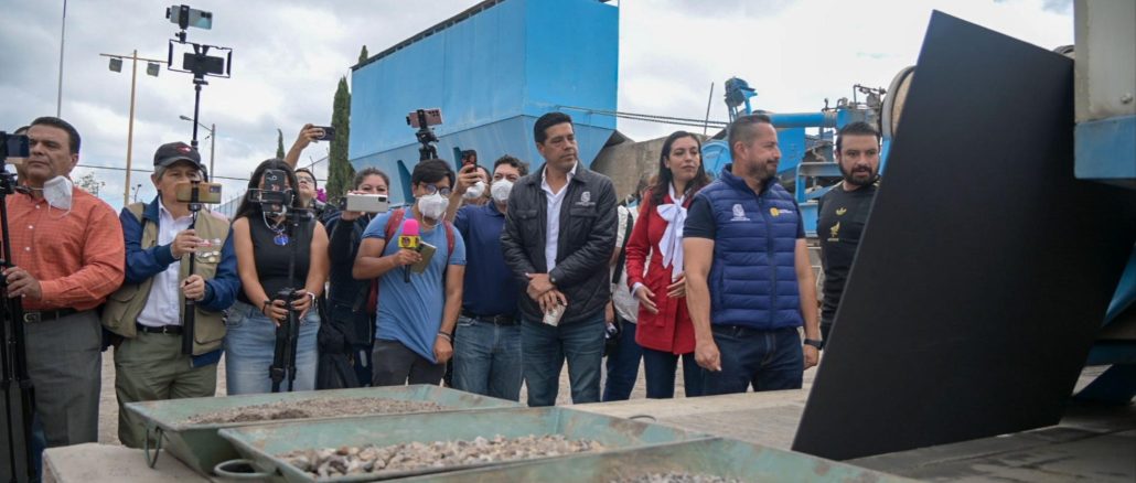 Intensifica Municipio de Aguascalientes labores de bacheo en toda la Capital