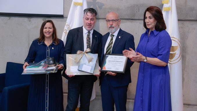 Embajador de Irlanda comparte en la UAA lecciones de un histórico proceso de paz