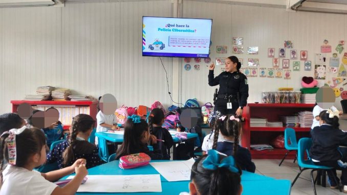 Policía Cibernética imparte pláticas en Jardín de Niños