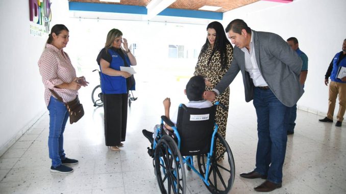 Miguel desafió todos los pronósticos y Hoy cumple su sueño, gracias al apoyo del DIF Estatal