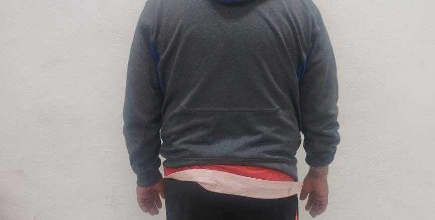 Policía Municipal detiene a sujeto señalado de violencia familiar en Viñedos del Sur