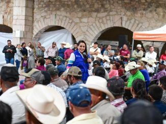 Gobernadora Tere Jiménez lleva apoyos al campo para impulsar mejores cosechas