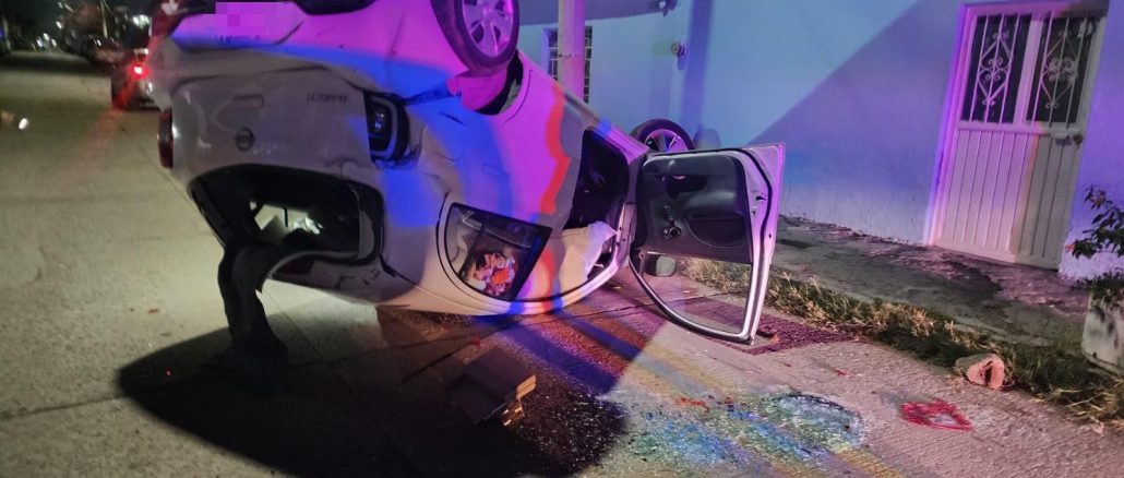 Policía Vial atiende volcadura en el fraccionamiento La Estrella