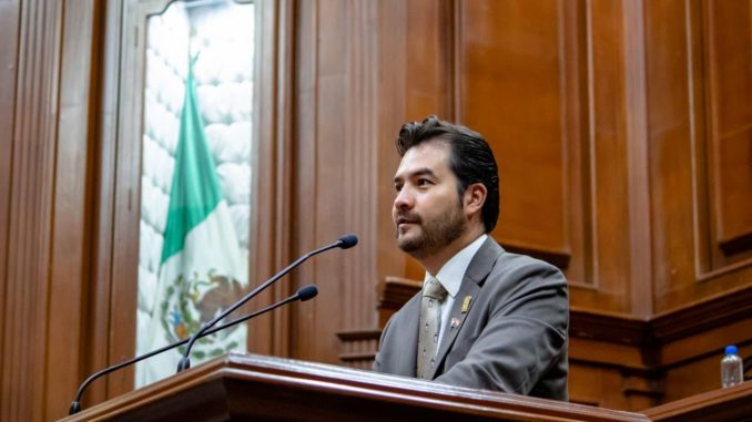 Rodrigo Mireles presenta iniciativa para erradicar la explotación infantil
