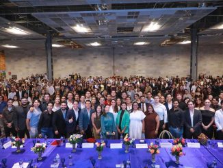 Gobernadora Tere Jiménez se reúnen con jóvenes, escucha sus inquietudes y refrenda su compromiso de generar más y mejores oportunidades para su desarrollo