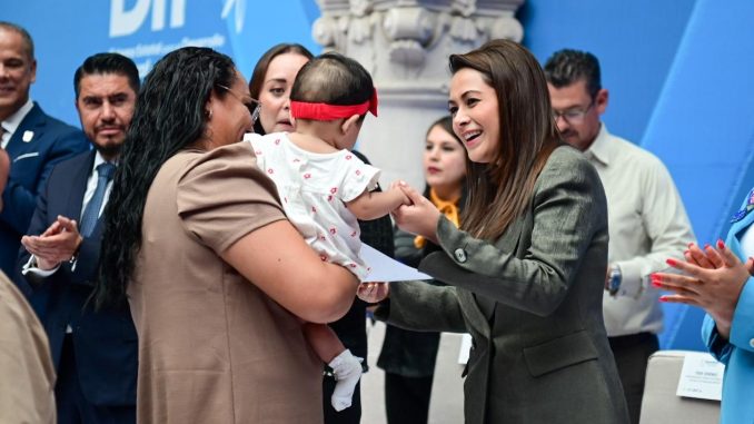 Cuando el Amor forma hogares: Hoy, 27 Niñas y Niños forman parte de una Familia