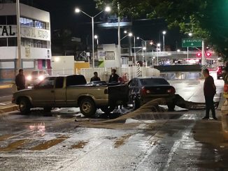 Policía Vial atiende accidente en Avenida Adolfo López Mateos