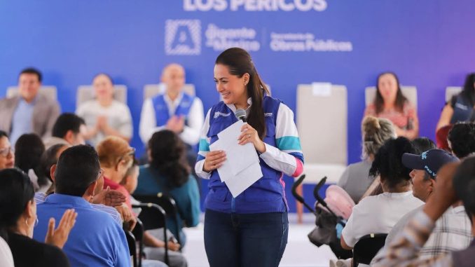 Más vialidades, mejor movilidad para Los Pericos: Tere Jiménez