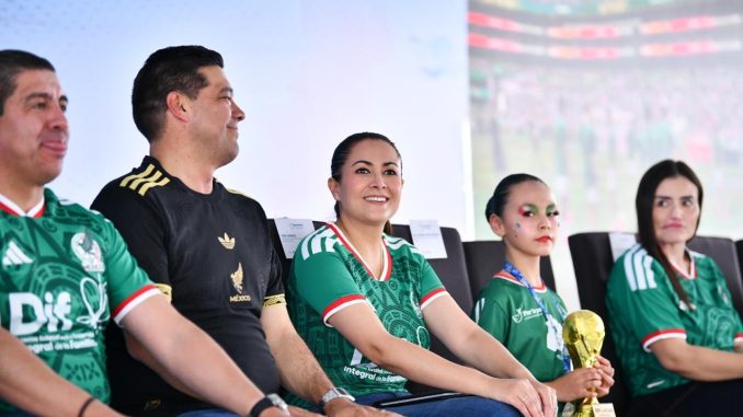 El Mundial se vive en comunidad; Tere Jiménez pone en marcha "Gigantes del Mundial Social" con actividades para toda la familia