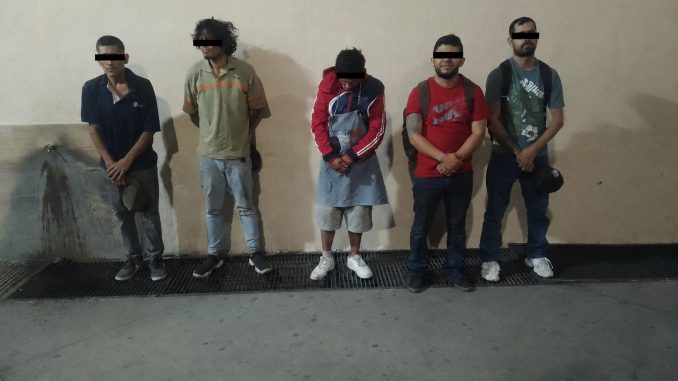 Recorridos preventivos en puntos rojos dejan cinco personas detenidas por faltas administrativas