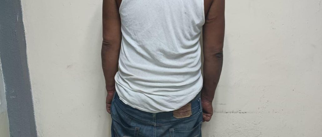 Policía Municipal detiene a una persona por presunto allanamiento en la zona centro