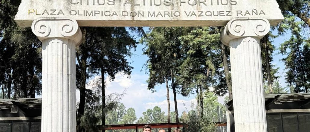 Los atletas aguascalentenses Obed Martínez Medina y Roy Gamaliel Martínez Medina, actuales campeones nacionales de taekwondo