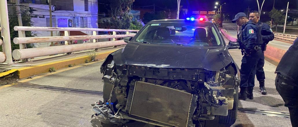 Policía Vial atiende accidente en el fraccionamiento Las Viñas