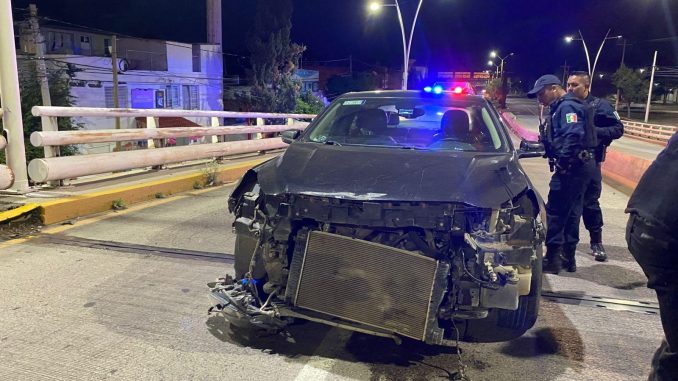 Policía Vial atiende accidente en el fraccionamiento Las Viñas