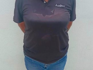 Detiene Policía Municipal a Mujer por presunto robo tipo fardero en tienda de autoservicio