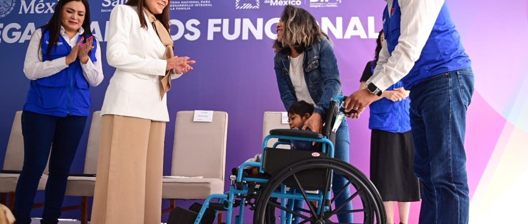 Tere y Aurora Jiménez entregan apoyos que devuelven movilidad e independencia a quienes más lo necesitan