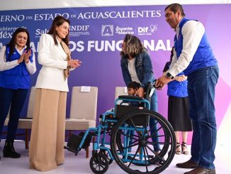 Tere y Aurora Jiménez entregan apoyos que devuelven movilidad e independencia a quienes más lo necesitan