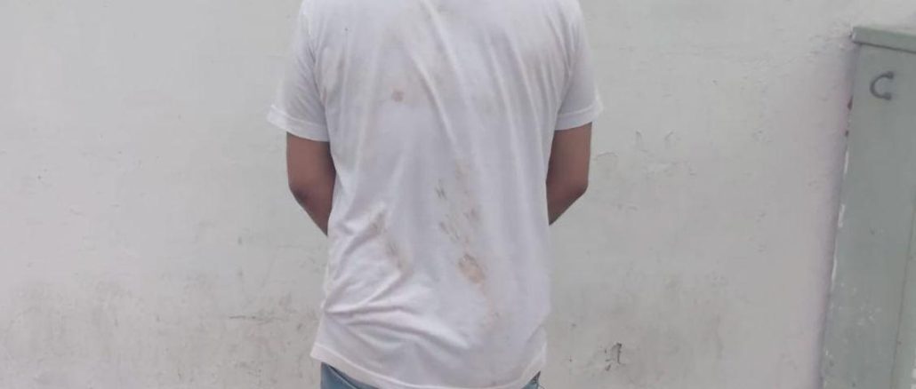Policía Municipal detiene a sujeto por robo a tienda de conveniencia en Mirador de las Culturas