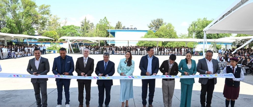 Gobernadora Tere Jiménez entrega nueva infraestructura en la Secundaria Técnica No. 1