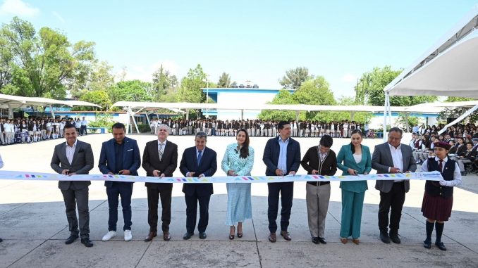 Gobernadora Tere Jiménez entrega nueva infraestructura en la Secundaria Técnica No. 1