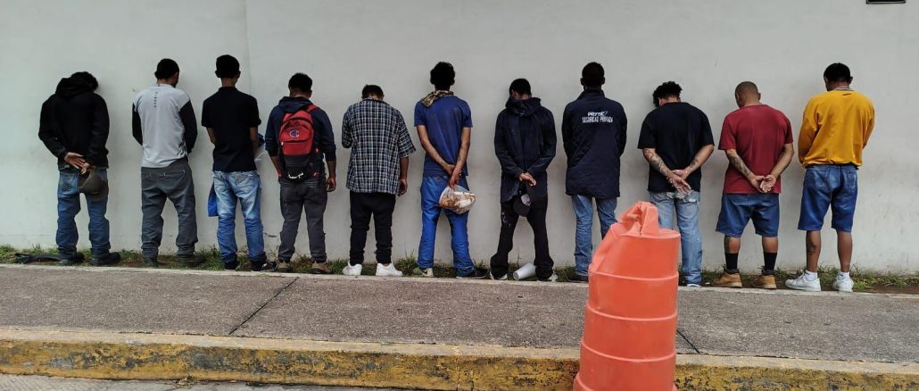 Policía Municipal asegura a 11 personas durante recorridos de vigilancia