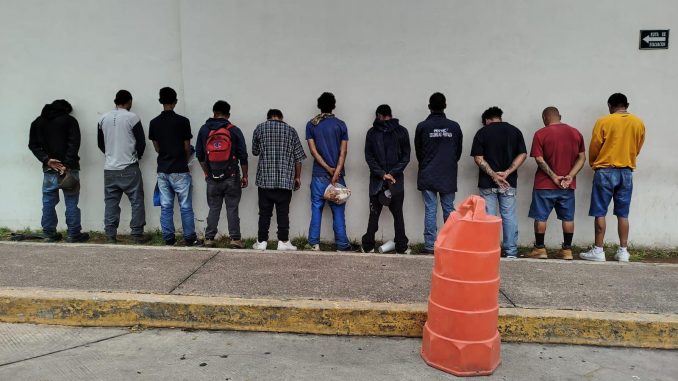 Policía Municipal asegura a 11 personas durante recorridos de vigilancia