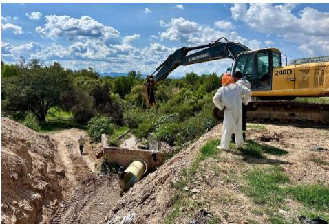 Leo Montañez rehabilita colector pluvial en La Barranca para prevenir inundaciones