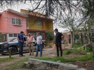 Supervisa Leo Montañez limpieza y desazolve en la colonia Constitución