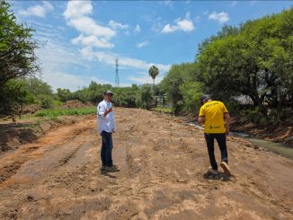 Supervisa Leo Montañez limpieza y desazolve de Arroyo La Hacienda al oriente de la ciudad