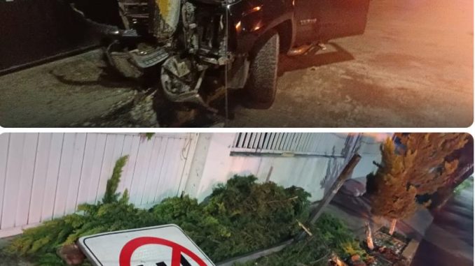 Policía Vial atiende choque contra objeto fijo en el fraccionamiento Santa Anita