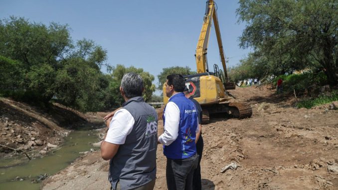 Leo Montañez lleva a cabo acciones permanentes de mantenimiento en Arroyos por temporada de lluvias