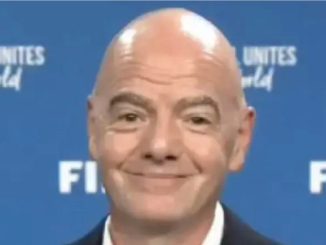 Infantino defiende su plan económico: ‘enriquecer la parte comercial del juego es el paso siguiente’