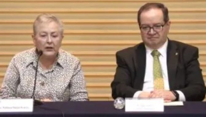 Remueve UNAM a secretaria general tras polémica de examen