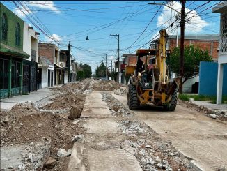 Rehabilita Leo Montañez red de agua potable para que vecinos de Santa Anita cuenten con un mejor servicio