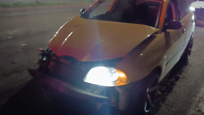 Policía Vial atiende choque contra objeto fijo en la Av. Aguascalientes