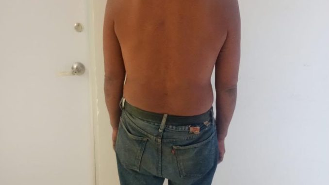 Policía Montada detiene a un hombre por su probable participación en delitos contra la salud