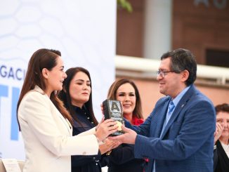 Como parte de la Agenda de Innovación 2050, Gobernadora Tere Jiménez anuncia mil Becas de alta especialización en IA