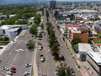 🚧🛣️ Estamos mejorando la superficie de rodamiento sobre la avenida Universidad