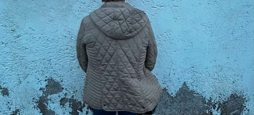 Policía Municipal detiene a Mujer señalada de robo en una tienda de autoservicio