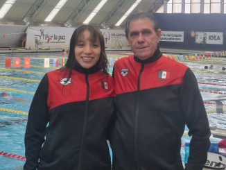 Nadadora de Aguascalientes viaja para representar a México en los Juegos Centroamericanos y del Caribe