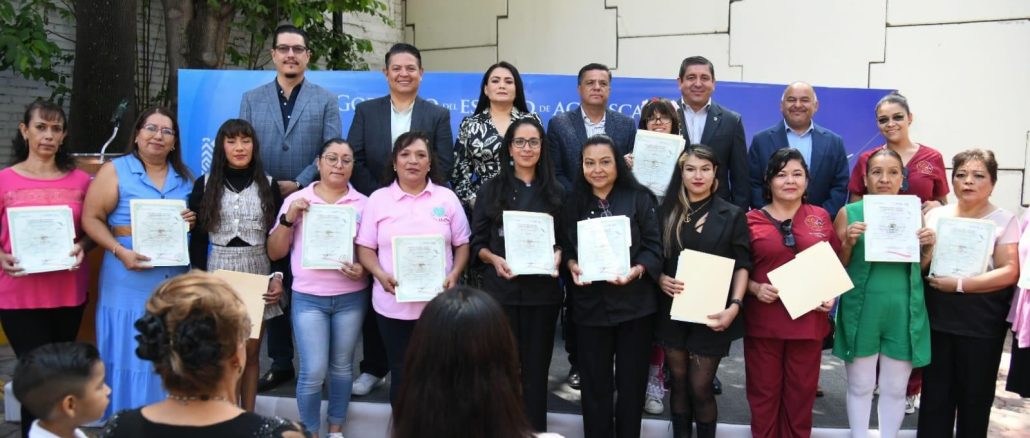 DIF Estatal capacita a Mujeres para que accedan a mejores oportunidades de Empleo