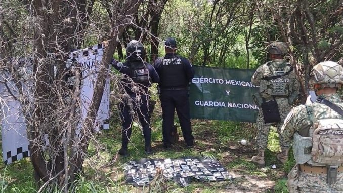 Elementos del Mando Coordinado en conjunto con autoridades de los tres niveles de gobierno aseguran narcótico durante recorridos del Operativo Blindaje Aguascalientes en Jesús María