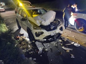 Policía Vial atiende choque contra objeto fijo en la Av. Gerónimo de la Cueva