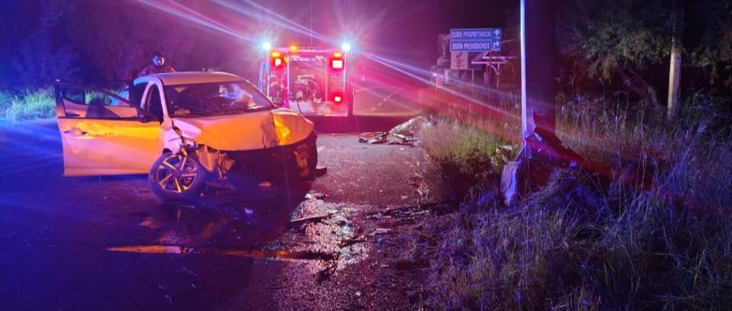 Policías Estatales de Carreteras intervienen accidente en el que resulta lesionada una persona y que fue trasladada en código rojo al hospital