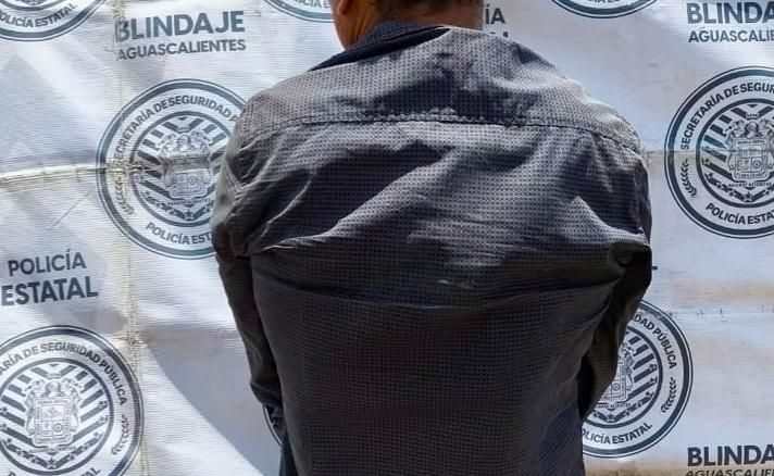 Sujeto es detenido por Policías del Mando Coordinado tras presuntamente amenazar y agredir a su ex pareja en el Municipio de Calvillo