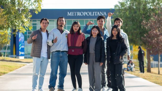 Mil estudiantes reciben Beca del 100 por ciento para especializarse en Inteligencia Artificial