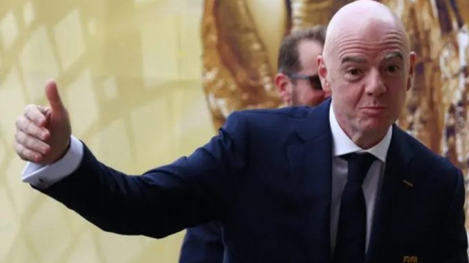 FIFA advierte que no tolerará más ataques y expresa respaldo a Infantino