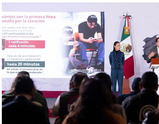 Sheinbaum pide discutir regulación de plataformas digitales y redes sociales para que se conozca el impacto de su uso excesivo
