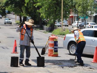 Intensifica Municipio Jornadas de bacheo en calles y avenidas