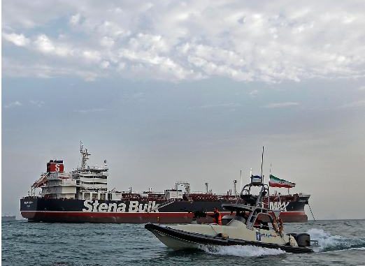Irán responde a Trump que Ormuz no se puede conquistar "con un tuit ni con portaaviones"